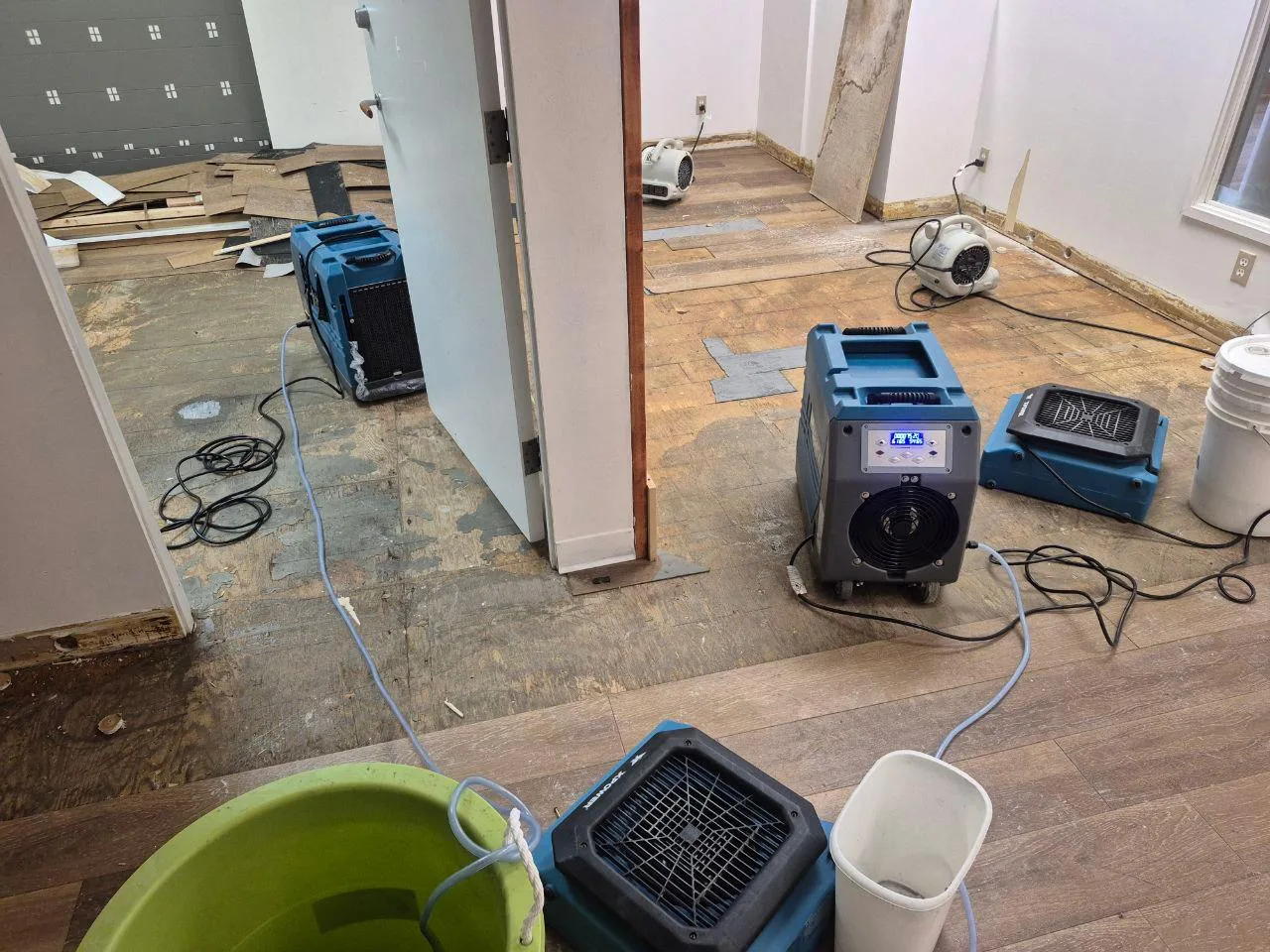 Emergency water damage drying equipment in Vancouver